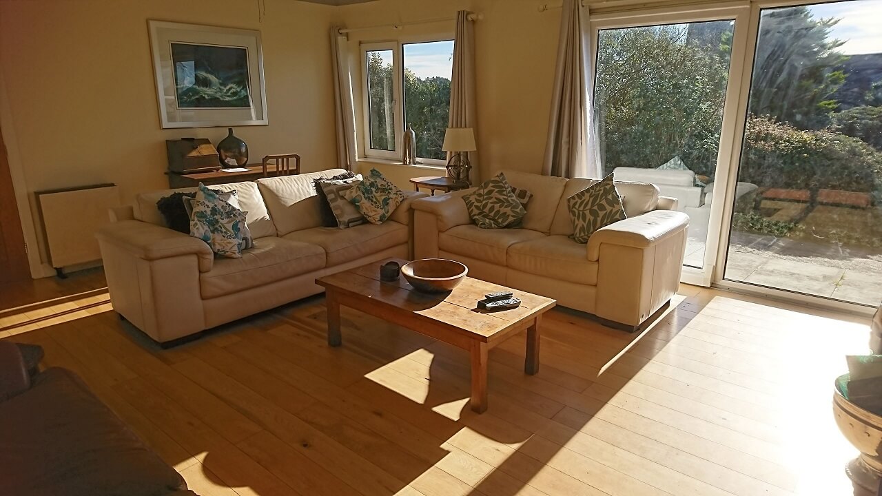 Dog friendly sitting room at Aotearoa